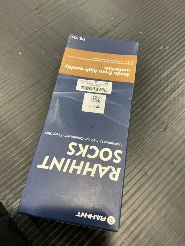 Photo 1 of Rahhint Compression Running Socks (3 Pairs)
