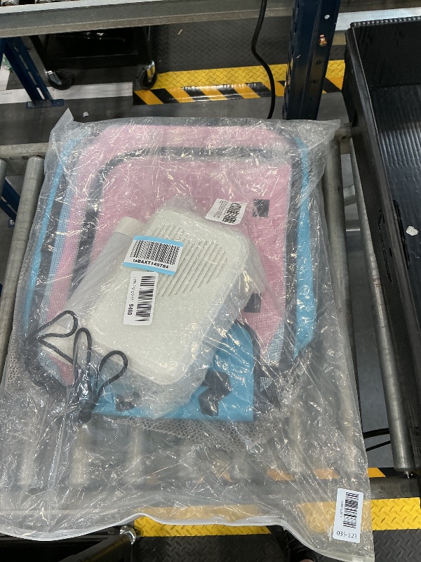 Photo 1 of Yehenarn Pet Dryer Box with Pad