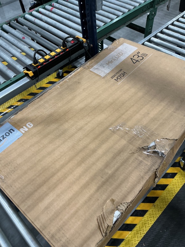 Photo 1 of Samsung 43-Inch QLED 4K Smart TV (2026 Model)