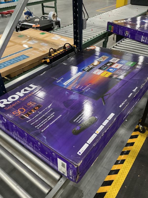 Photo 1 of Roku 50" 4K QLED Smart TV
