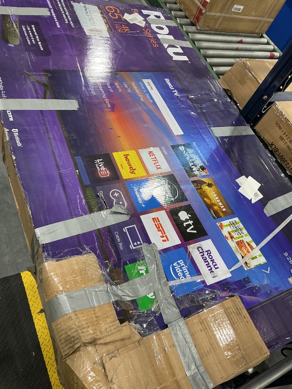 Photo 1 of Roku 65" QLED 4K Smart TV