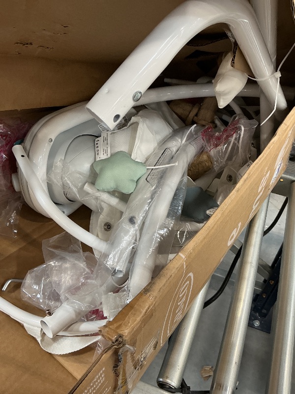Photo 1 of Graco Simple Sway Portable Baby Swing, Blythe