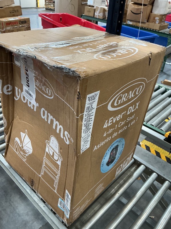 Photo 1 of Graco 4Ever DLX 4-in-1 Convertible Car Seat, Geo Pop