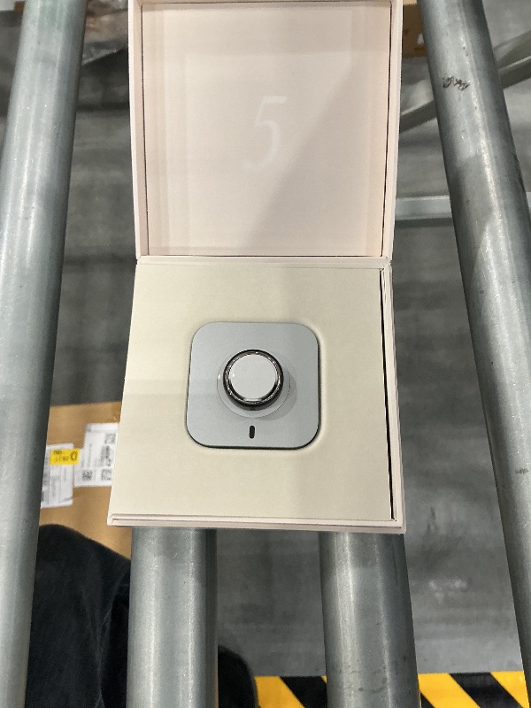 Photo 1 of OURA Ring 5 Smart Ring - Stealth - Size 9