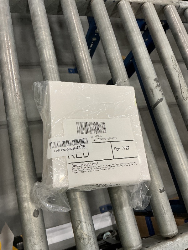 Photo 1 of CML Hardware Mid-Size Wall Plates, 20 Pack, White