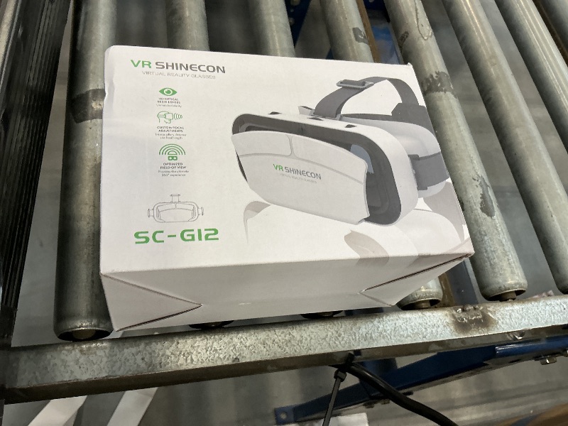 Photo 1 of Saycker Virtual Reality Goggles with Remote Control