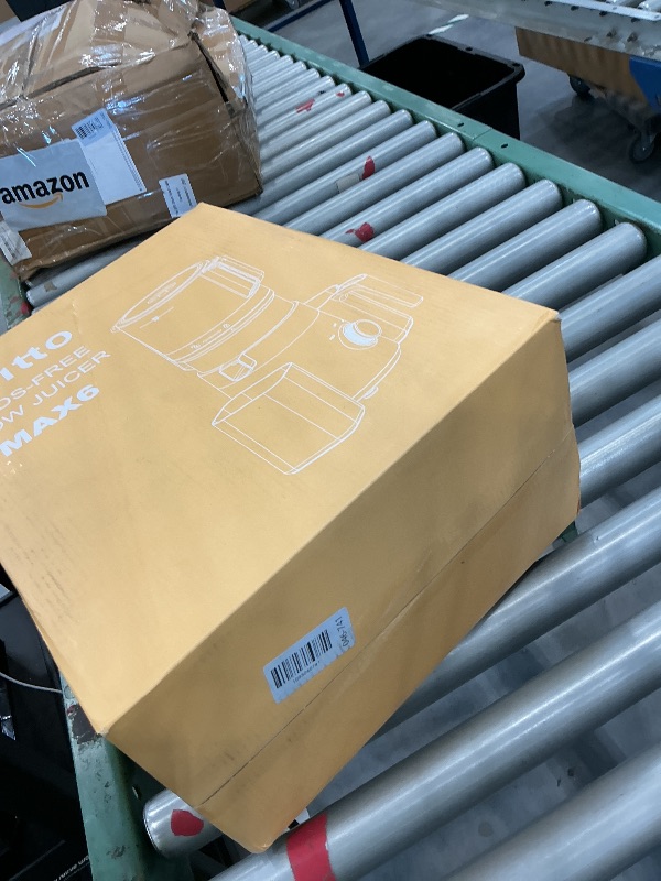 Photo 1 of Aeitto Masticating Juicer, Large Capacity
