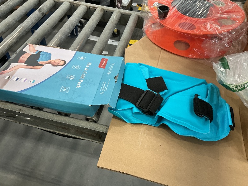 Photo 1 of Comfytemp Shoulder Ice Pack Wrap - Large/X-Large Blue