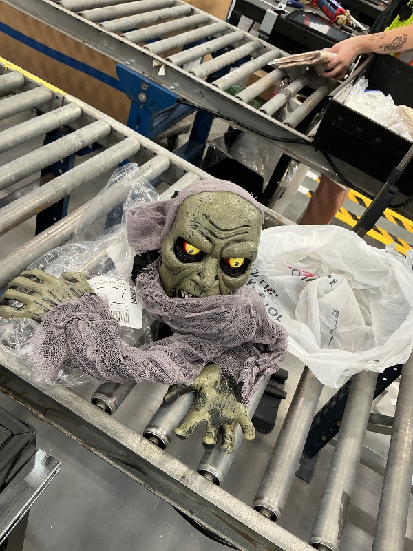 Photo 1 of JOYIN Zombie Halloween Decoration