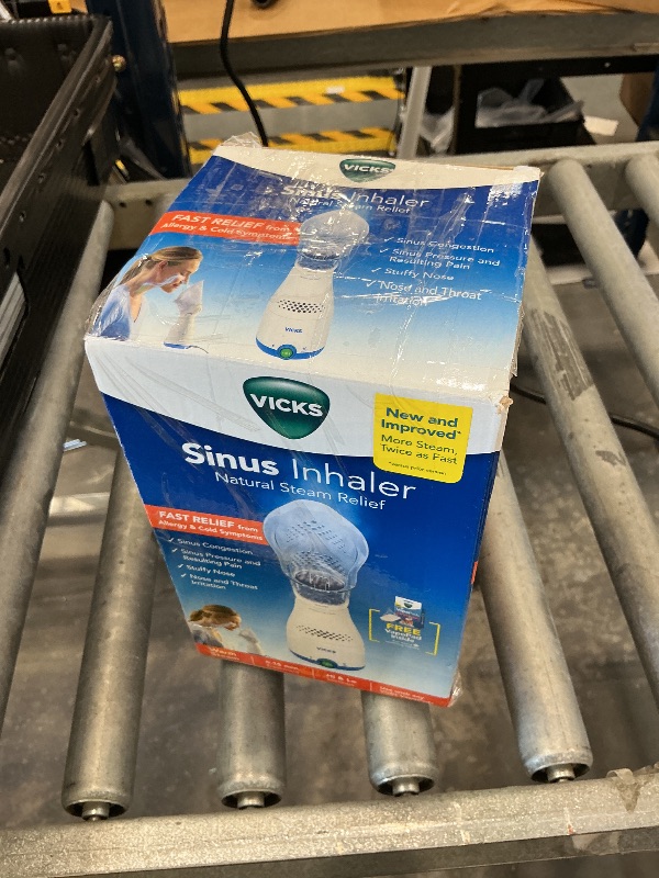 Photo 1 of Vicks Sinus Inhaler with VapoPad