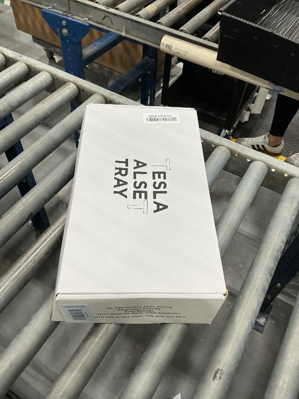 Photo 1 of Ennovatools Alset Tray for Tesla Model Y/3
