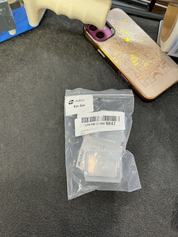 Photo 1 of Pulsat Silicone Fin Earbud Earpieces