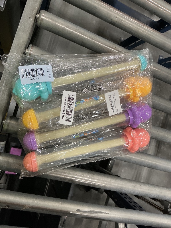 Photo 1 of Fireworks Shaped Water Gun 4-Pack