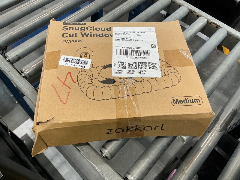 Photo 1 of Zakkart SnugCloud Foldable Cat Window Perch (Cream White, M)