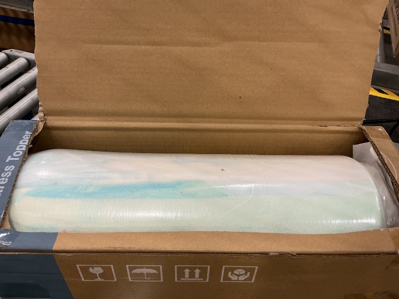 Photo 1 of OLIXIS Twin XL 2-Inch Cooling Gel Memory Foam Mattress Topper