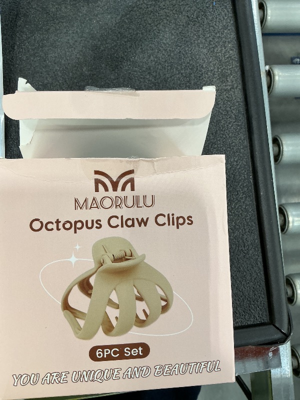 Photo 1 of MAOR ??????? Octopus Hair Clips - Black Matte (2.8 Inch)