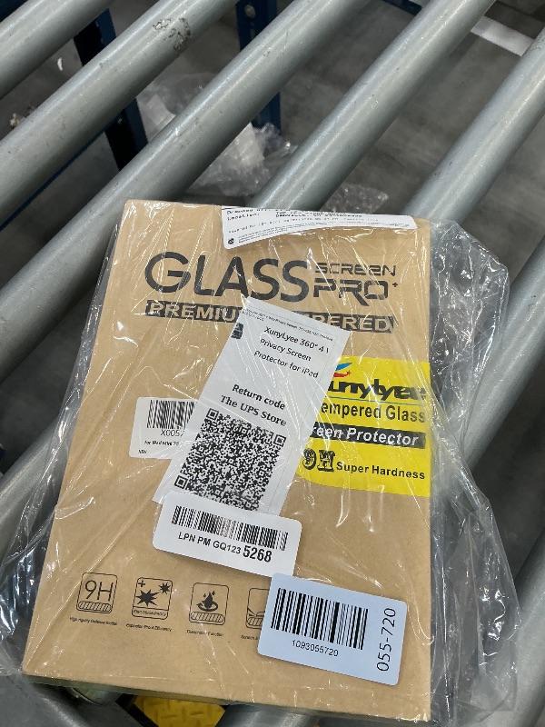 Photo 1 of XunyLyee 360° Privacy Screen Protector for iPad Mini 7th/6th