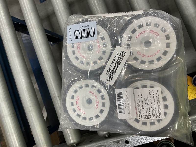 Photo 1 of DUSTAIL 1/7 1/8 RC Car Rally Tire & Wheel Set - White