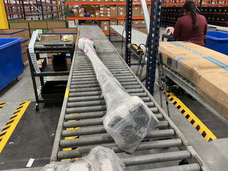 Photo 1 of DC Cargo Mall Heavy-Duty Adjustable Load Lock Bars for Trailers - Pack of 4 - Truck Cargo Bars - Load Bars for Enclosed Vans and Reefers - 89-104 Inches Long Steel Ratcheting Cargo Bar