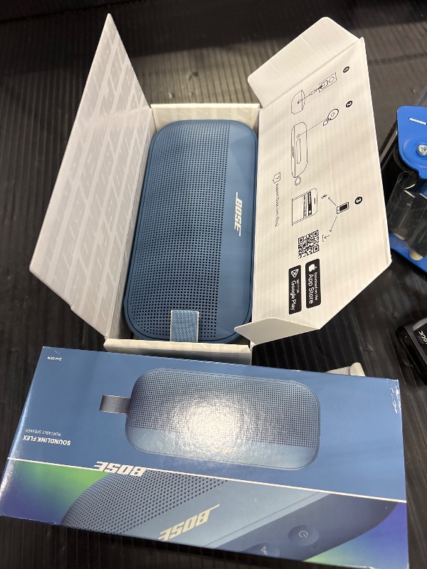 Photo 1 of Bose SoundLink Flex Portable Bluetooth Speaker (2nd Gen)