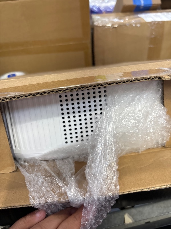 Photo 1 of Hziotta Semiconductor Cooling Automatic Cat Feeder