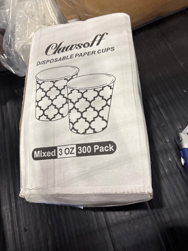 Photo 1 of Clawsoff 3 oz Paper Cups, 300 Pack
