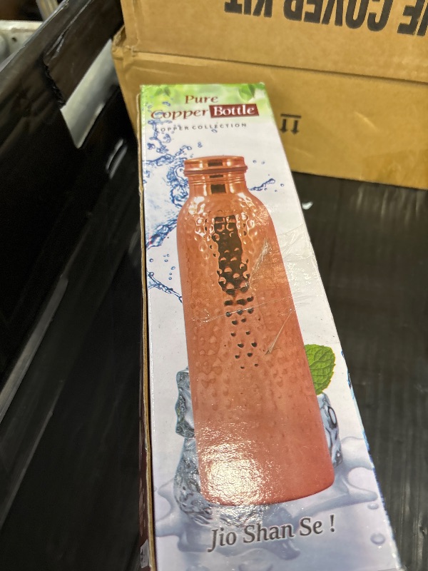 Photo 1 of CUVIQUE 34 oz Pure Copper Water Bottle