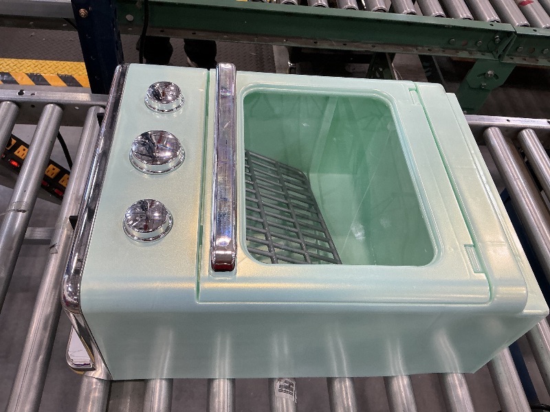 Photo 1 of toy oven