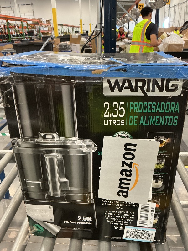 Photo 1 of SELLING FOR PARTS ONLY ............................Waring 2.5 Quart Food Processor