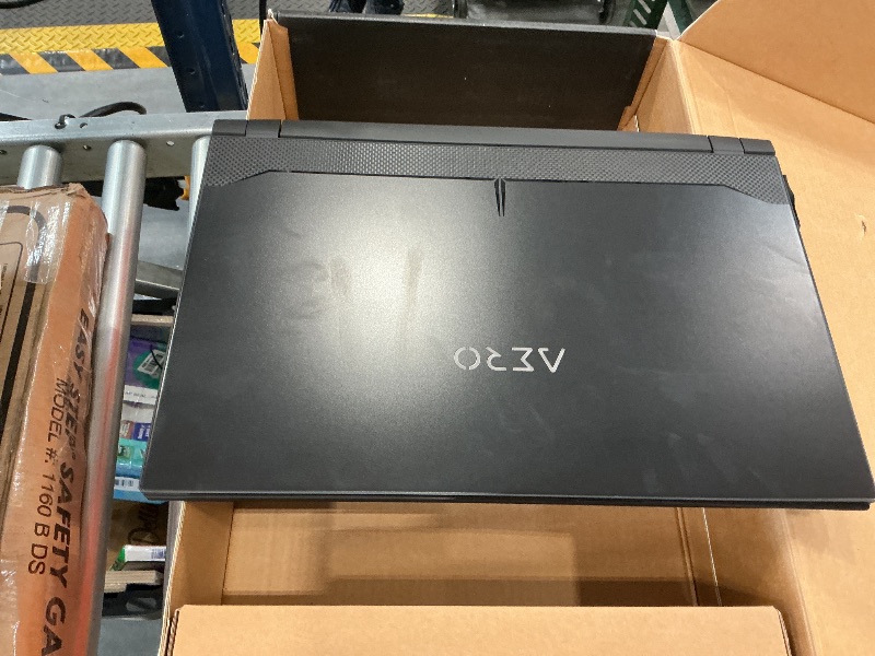 Photo 1 of GIGABYTE AERO 17 HDR XD Laptop