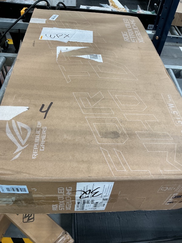 Photo 1 of ASUS ROG XG32UCWMG 32" 4K 240Hz Glossy OLED Gaming Monitor