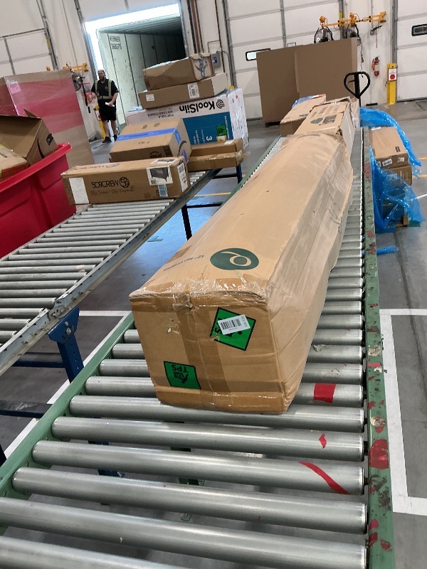 Photo 1 of ZINUS 12 Inch Green Tea Cooling Gel Memory Foam Mattress, Fiberglass Free, Cooling Gel Foam, Pressure Relieving, CertiPUR-US Certified, Mattress in A Box, Queen