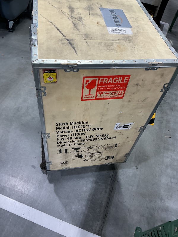 Photo 1 of VEVOR Commercial Slushie Machine - 15L x 3 Tanks
