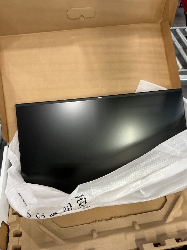 View 3 of Dell 27 Plus Monitor - S2725HSM - 27-inch FHD (1920x1080) 144Hz 1ms Display, 2 x 3W Speakers, HDMI Connectivity, Height/Tilt/Pivot/Swivel Adjustability, AMD FreeSync - Ash White