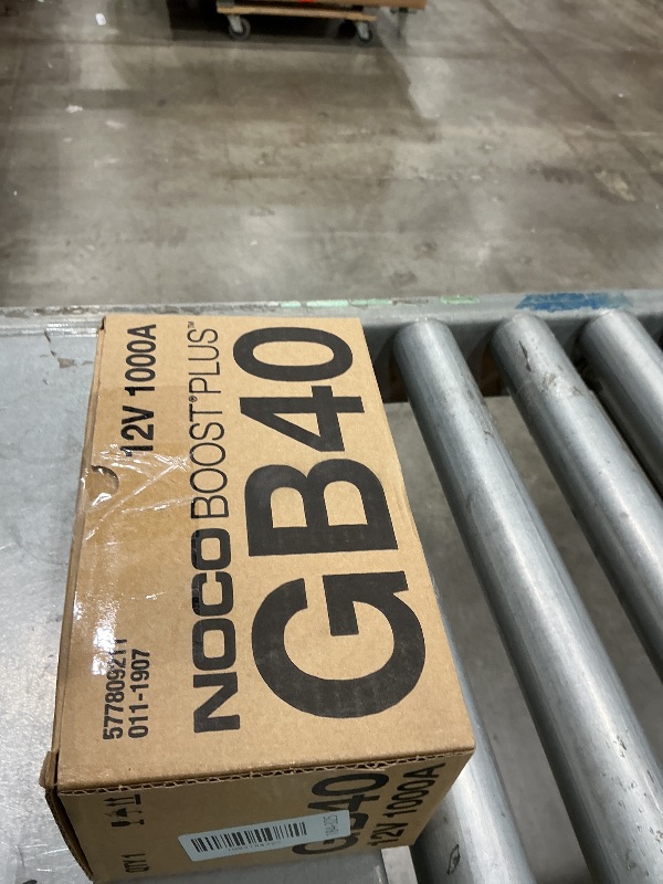 View 2 of [SOLD FOR PARTS] NOCO Boost GB40 1000A Portable Lithium Jump Starter