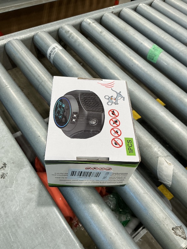 View 2 of [SOLD FOR PARTS] Ultrasonic Pest Rodent Repeller, Mouse Squirrel Ant Roach Spider Repellent