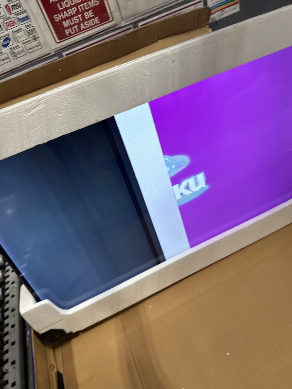 View 5 of ***Parts Only*** Roku 32" HD Smart TV
