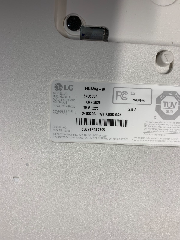 View 5 of *** SCREEN HAS MINOR SCUFFS THAT MAY CLEAN OFF, SEE IMAGES ***
LG 34-inch UltraWide WFHD Monitor