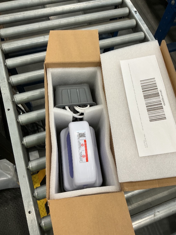 View 3 of EENOUR Hat Press Machine, Mini Heat Press for Caps with 3 Heating Levels & Auto-Off, Handheld Cap Easy Press with 3"×5.5" Arched Heating Plate, 2 Press Platens, A Safety Base
