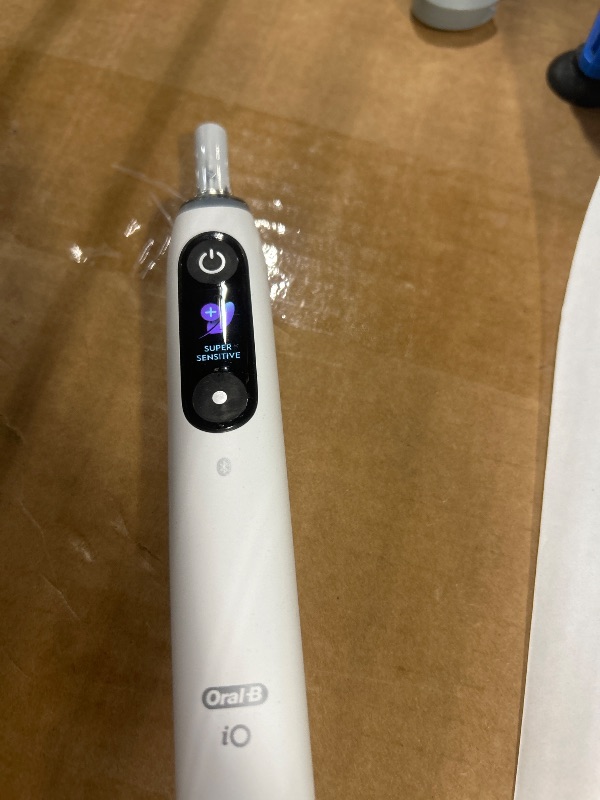View 6 of [USED] Oral-B iO Series Rechargeable Electric Toothbrush