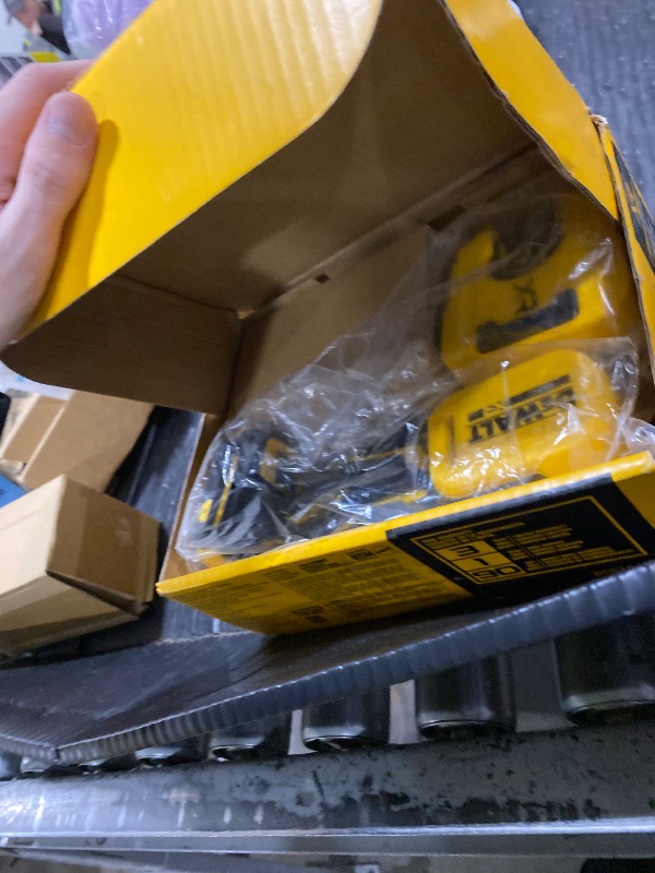 View 3 of DEWALT 20V MAX XR Copper Tubing Cutter - 1-1/4 in.