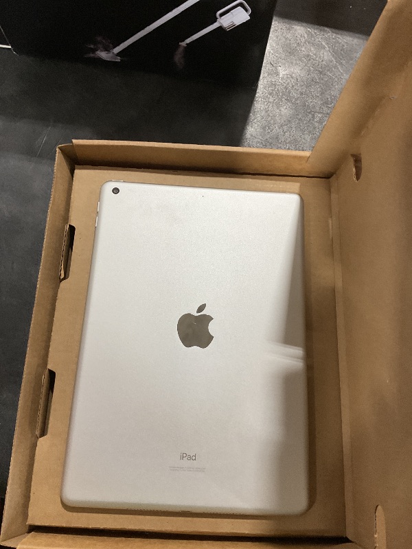 View 4 of Apple iPad 8th Gen 10.2-inch Wi-Fi 128GB Silver