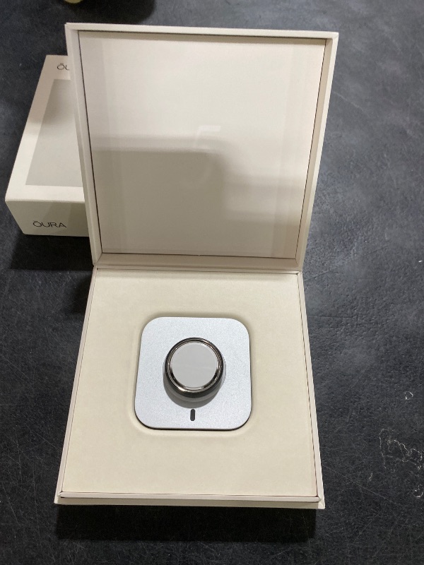 Photo 1 of Oura Ring 5 Smart Ring - Stealth - Size 12