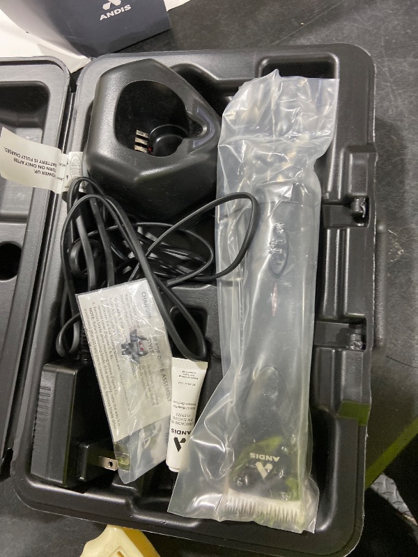 View 3 of Andis Pulse Zr II 5-Speed Detachable Blade Clipper
