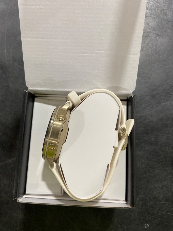 View 4 of Garmin Venu 4 Smartwatch 41mm Bone Silicone