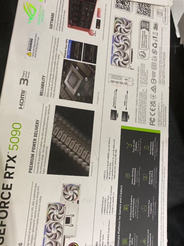Photo 1 of ASUS ROG Astral GeForce RTX 5090 32GB GDDR7 White OC Edition Graphics Card