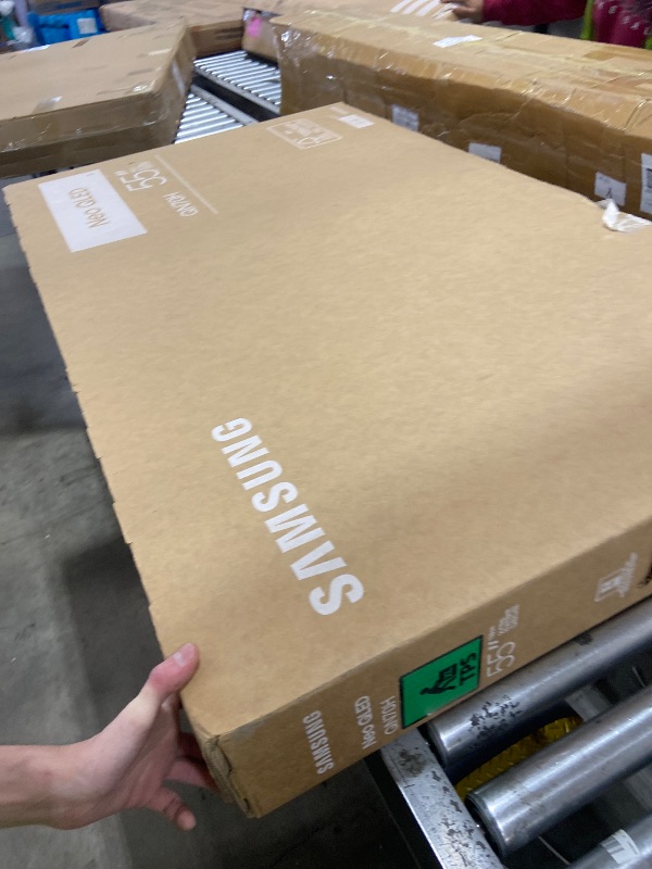 Photo 1 of Samsung 55-Inch QN70H Neo QLED 4K Smart TV