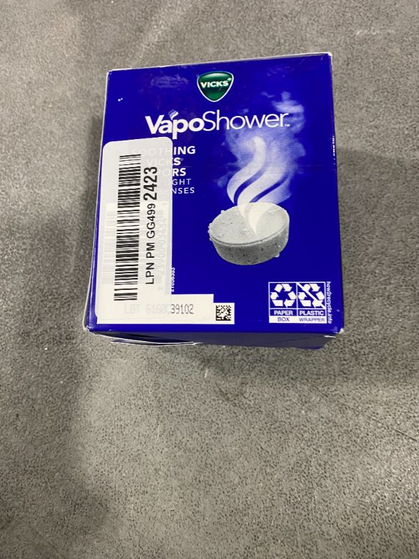 Photo 1 of Vicks VapoShower Max Shower Steamers, Eucalyptus & Menthol, 4 Count