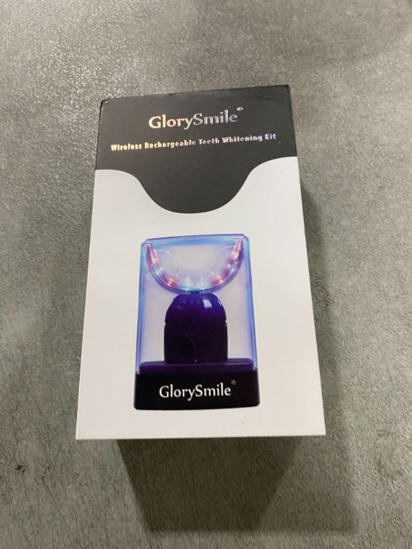 Photo 1 of Pozmrtsr 3-in-1 LED Oral Light Therapy Device