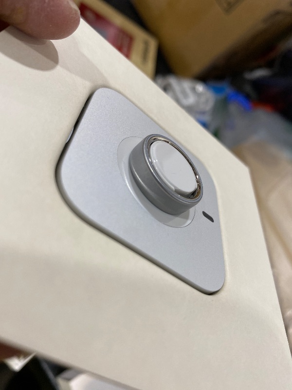 Photo 1 of Oura Ring 5 Smart Ring - Brushed Silver - Size 7